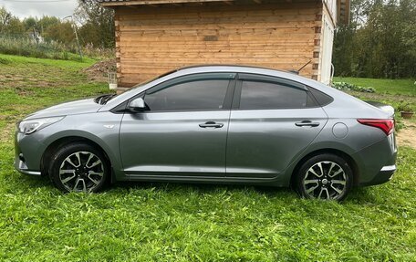 Hyundai Solaris II рестайлинг, 2020 год, 1 400 000 рублей, 3 фотография