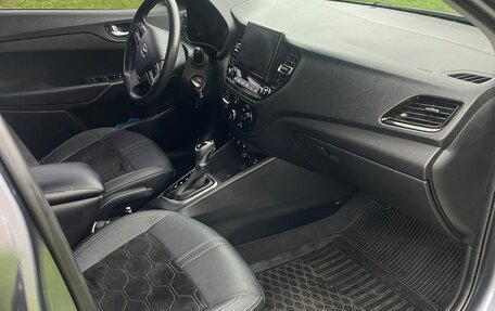 Hyundai Solaris II рестайлинг, 2020 год, 1 400 000 рублей, 6 фотография