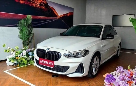 BMW 1 серия, 2022 год, 1 610 000 рублей, 1 фотография
