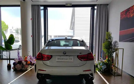 BMW 1 серия, 2022 год, 1 610 000 рублей, 5 фотография