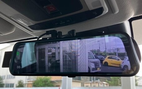 Honda Vezel, 2023 год, 1 780 007 рублей, 19 фотография