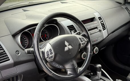 Mitsubishi Outlander III рестайлинг 3, 2007 год, 970 000 рублей, 2 фотография