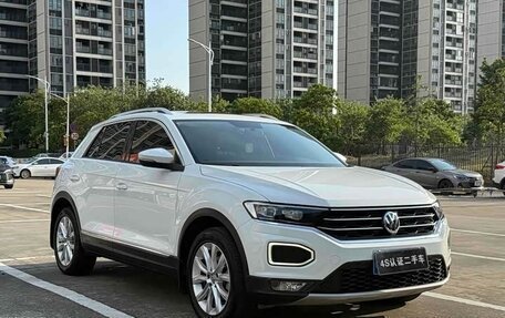 Volkswagen T-Roc I, 2022 год, 1 215 333 рублей, 3 фотография