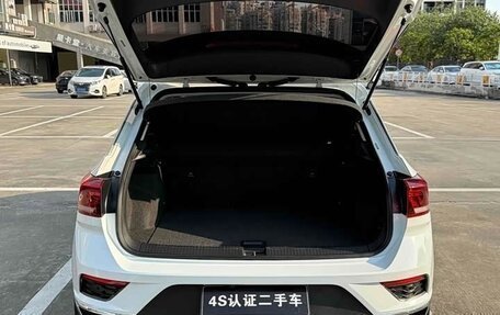 Volkswagen T-Roc I, 2022 год, 1 215 333 рублей, 9 фотография