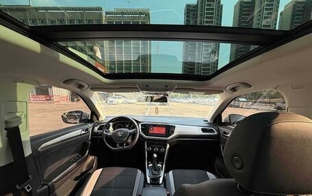 Volkswagen T-Roc I, 2022 год, 1 215 333 рублей, 18 фотография