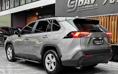 Toyota RAV4, 2021 год, 2 500 007 рублей, 4 фотография