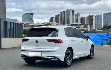 Volkswagen Golf VIII, 2022 год, 1 600 000 рублей, 4 фотография