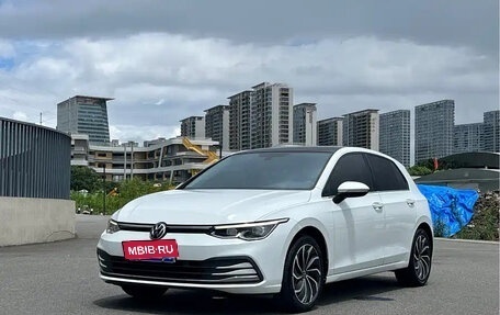 Volkswagen Golf VIII, 2022 год, 1 600 000 рублей, 1 фотография