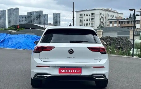 Volkswagen Golf VIII, 2022 год, 1 600 000 рублей, 5 фотография