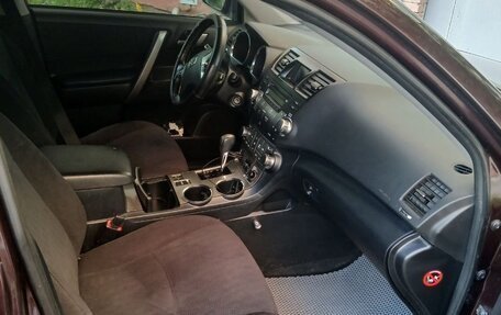 Toyota Highlander III, 2012 год, 1 950 000 рублей, 7 фотография