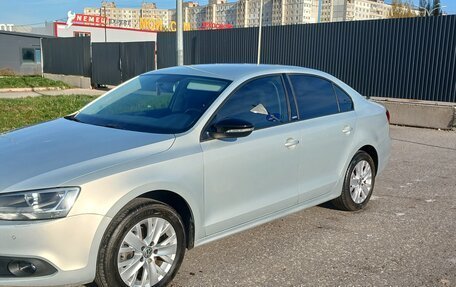 Volkswagen Jetta VI, 2014 год, 999 000 рублей, 3 фотография
