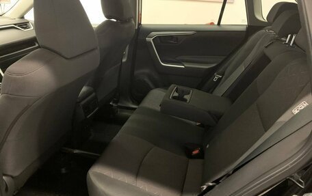 Toyota RAV4, 2021 год, 3 050 000 рублей, 10 фотография