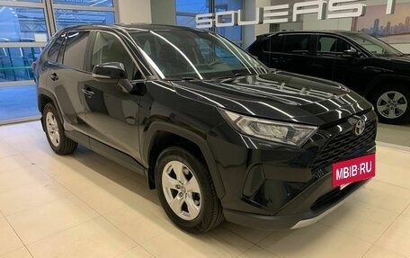 Toyota RAV4, 2021 год, 3 050 000 рублей, 3 фотография