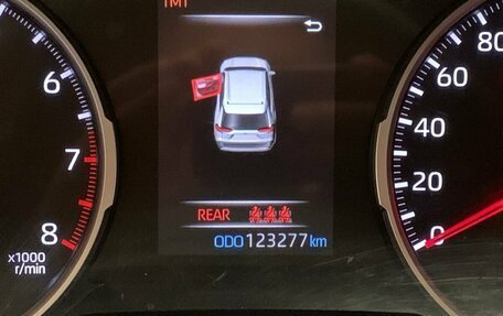 Toyota RAV4, 2021 год, 3 050 000 рублей, 16 фотография