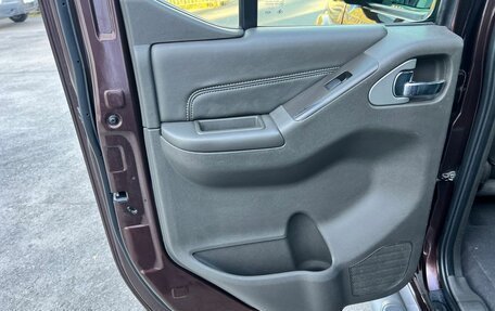 Nissan Navara (Frontier), 2010 год, 1 200 000 рублей, 22 фотография