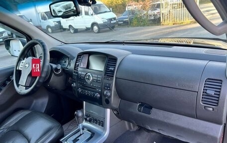 Nissan Navara (Frontier), 2010 год, 1 200 000 рублей, 15 фотография