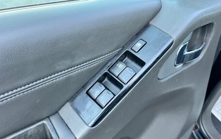 Nissan Navara (Frontier), 2010 год, 1 200 000 рублей, 27 фотография