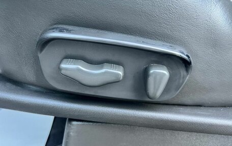 Nissan Navara (Frontier), 2010 год, 1 200 000 рублей, 30 фотография