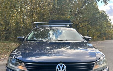 Volkswagen Jetta VI, 2012 год, 900 000 рублей, 2 фотография