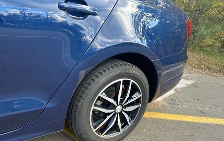 Volkswagen Jetta VI, 2012 год, 900 000 рублей, 12 фотография