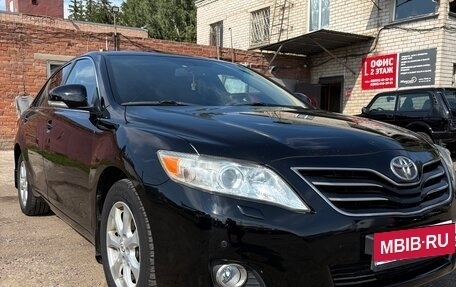 Toyota Camry, 2011 год, 1 300 000 рублей, 3 фотография