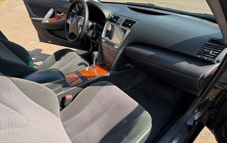 Toyota Camry, 2011 год, 1 300 000 рублей, 20 фотография