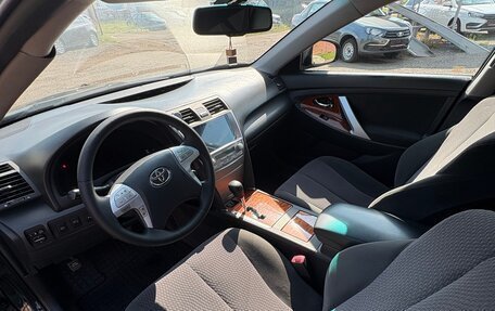 Toyota Camry, 2011 год, 1 300 000 рублей, 24 фотография