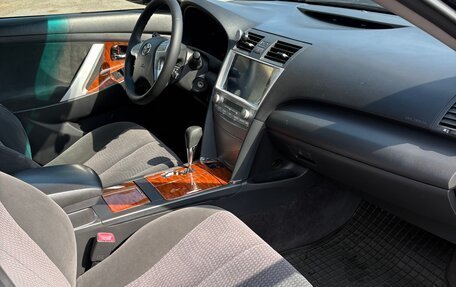 Toyota Camry, 2011 год, 1 300 000 рублей, 32 фотография