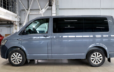 Volkswagen Caravelle T6 рестайлинг, 2016 год, 2 659 990 рублей, 8 фотография