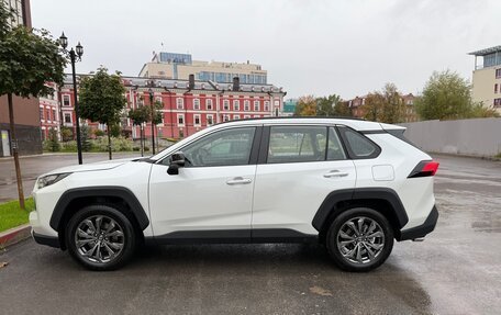 Toyota RAV4, 2025 год, 4 150 000 рублей, 9 фотография