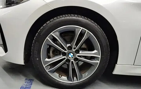 BMW 1 серия, 2022 год, 1 646 000 рублей, 6 фотография