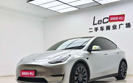 Tesla Model Y I, 2022 год, 4 039 887 рублей, 1 фотография