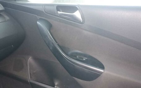 Volkswagen Passat B6, 2009 год, 800 000 рублей, 10 фотография