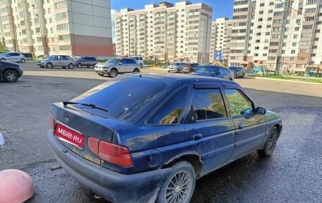 Ford Escort V, 1997 год, 160 000 рублей, 3 фотография