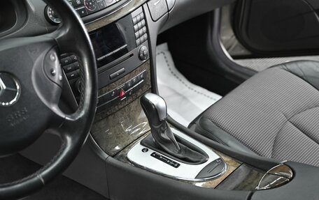 Mercedes-Benz E-Класс, 2004 год, 1 055 000 рублей, 12 фотография