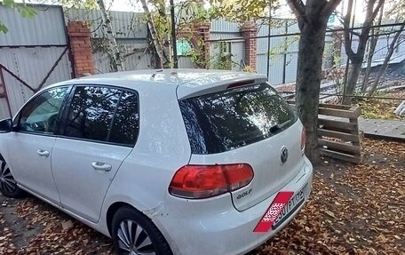 Volkswagen Golf VI, 2011 год, 600 000 рублей, 2 фотография