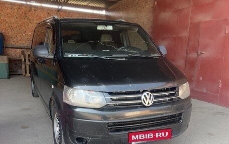 Volkswagen Transporter T5 рестайлинг, 2005 год, 1 030 000 рублей, 7 фотография