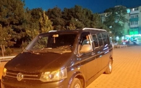 Volkswagen Transporter T5 рестайлинг, 2005 год, 1 030 000 рублей, 4 фотография