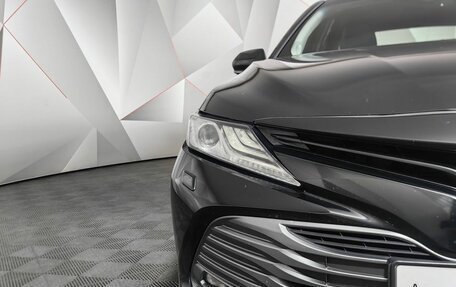 Toyota Camry, 2018 год, 2 059 000 рублей, 10 фотография
