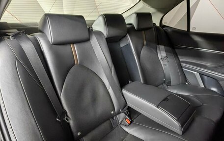 Toyota Camry, 2018 год, 2 059 000 рублей, 17 фотография