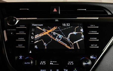 Toyota Camry, 2018 год, 2 059 000 рублей, 21 фотография