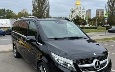 Mercedes-Benz V-Класс, 2017 год, 4 000 000 рублей, 1 фотография