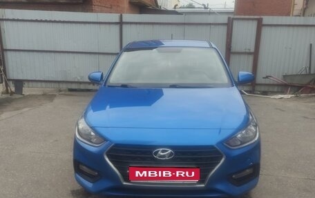 Hyundai Solaris II рестайлинг, 2018 год, 1 350 000 рублей, 1 фотография