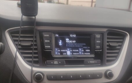 Hyundai Solaris II рестайлинг, 2018 год, 1 350 000 рублей, 9 фотография