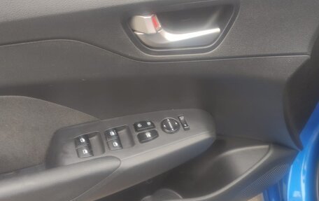 Hyundai Solaris II рестайлинг, 2018 год, 1 350 000 рублей, 14 фотография