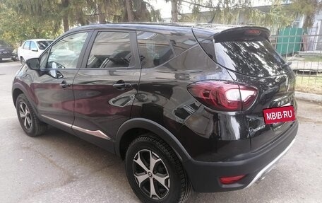 Renault Kaptur I рестайлинг, 2018 год, 1 265 000 рублей, 3 фотография