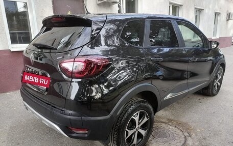 Renault Kaptur I рестайлинг, 2018 год, 1 265 000 рублей, 5 фотография