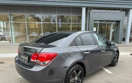 Chevrolet Cruze II, 2010 год, 645 000 рублей, 5 фотография