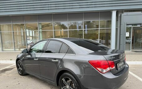 Chevrolet Cruze II, 2010 год, 645 000 рублей, 7 фотография