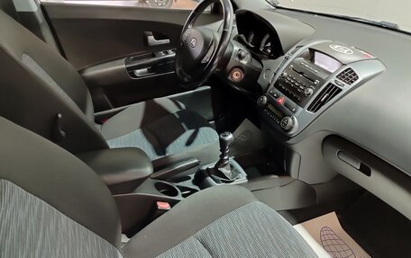 KIA cee'd I рестайлинг, 2009 год, 800 000 рублей, 16 фотография